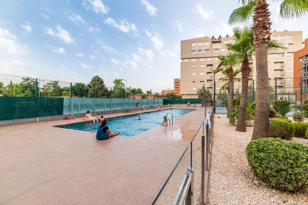 Moderno Apartamento Con Piscina Y Parking Granada Dış mekan fotoğraf